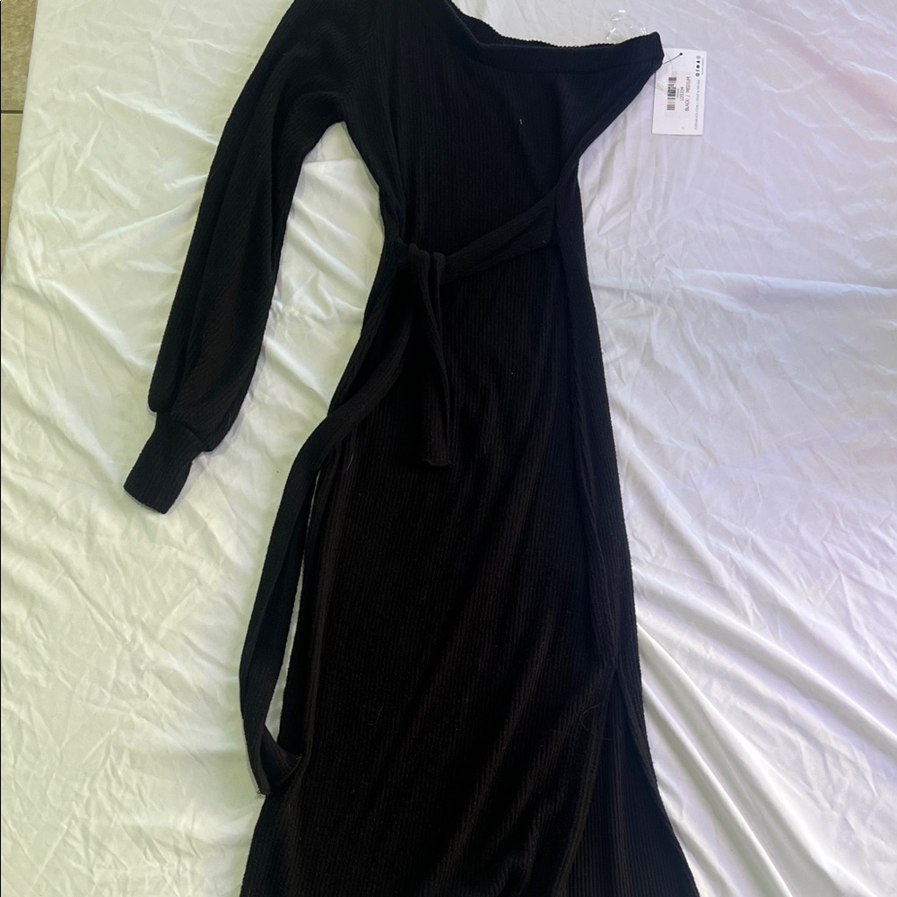 Elegant One-Shoulder Black Dress